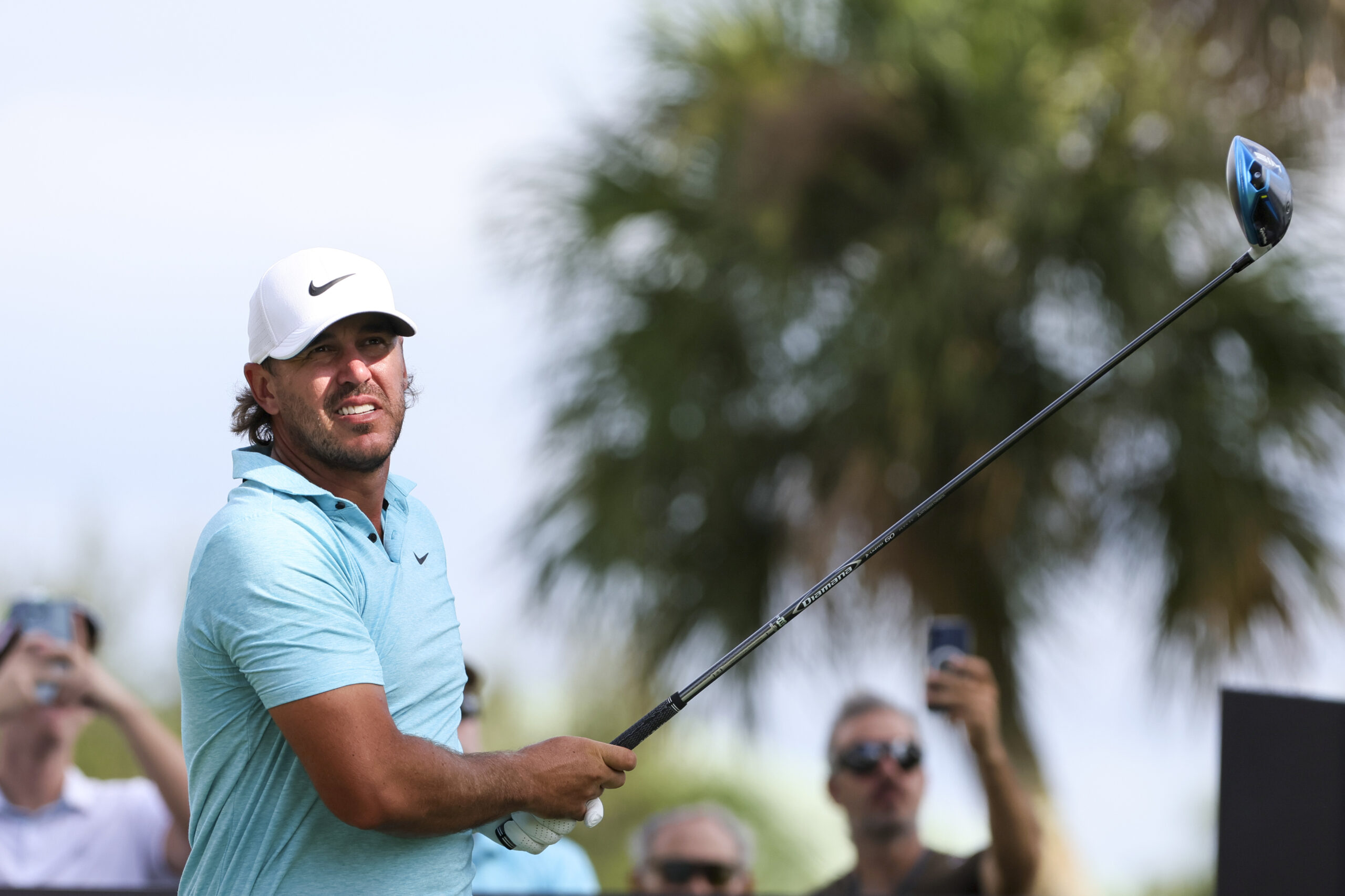 Dustin Johnson vs. Phil Mickelson highlights Saturday's semifinal spherical at 2023 LIV Golf Workforce Championship