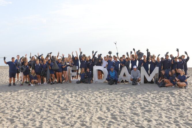 Youngsters lead clean-up at Sotogrande seaside