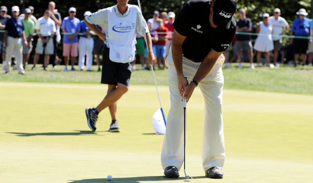 WATCH: This Phil Mickleson 100-putt problem will make it easier to gap three-footers