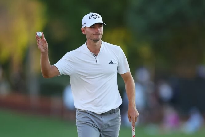 Højgaard takes midway lead with large end in Dubai