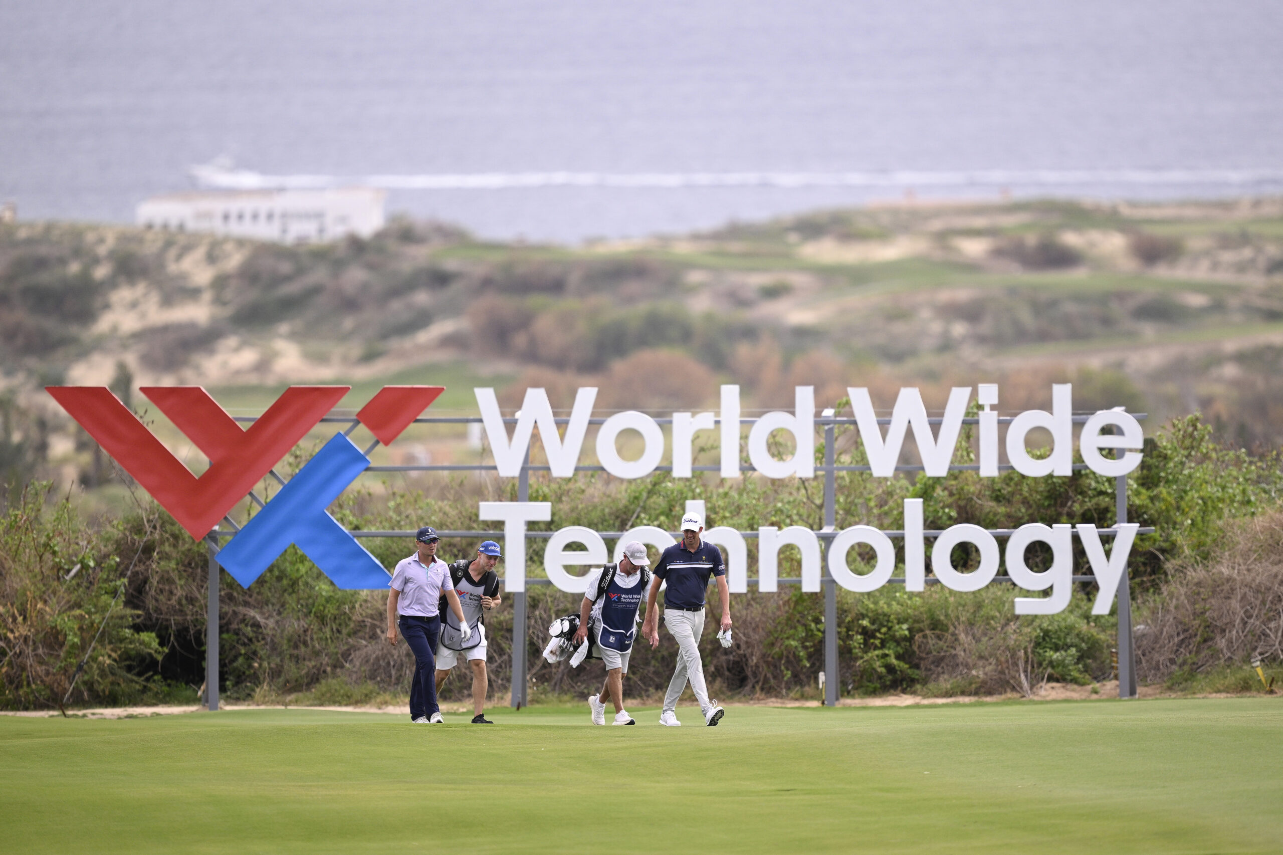 Q&A: Ken Jowdy on hiring Tiger Woods to design Diamante programs, constructing Cabo's Shadow Creek and enjoying hundreds of rounds with Roger Clemens